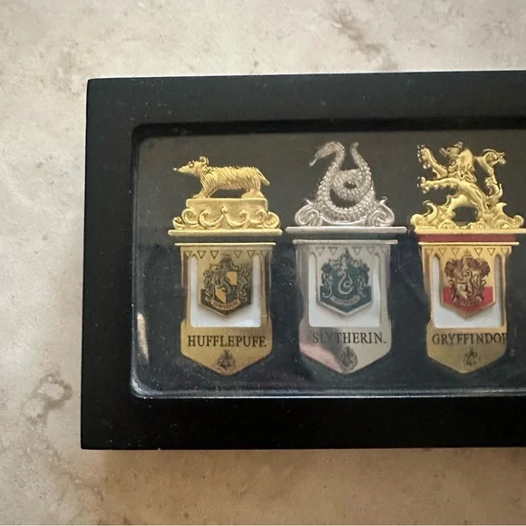 Harry Potter Metal Bookmarks - Picture 2 of 15